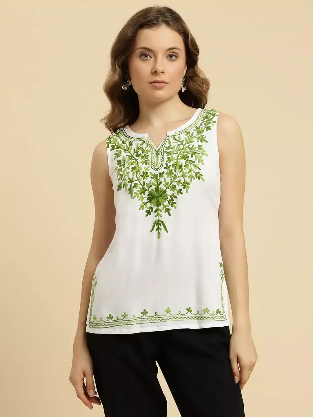 white-green-sleeveless1.webp